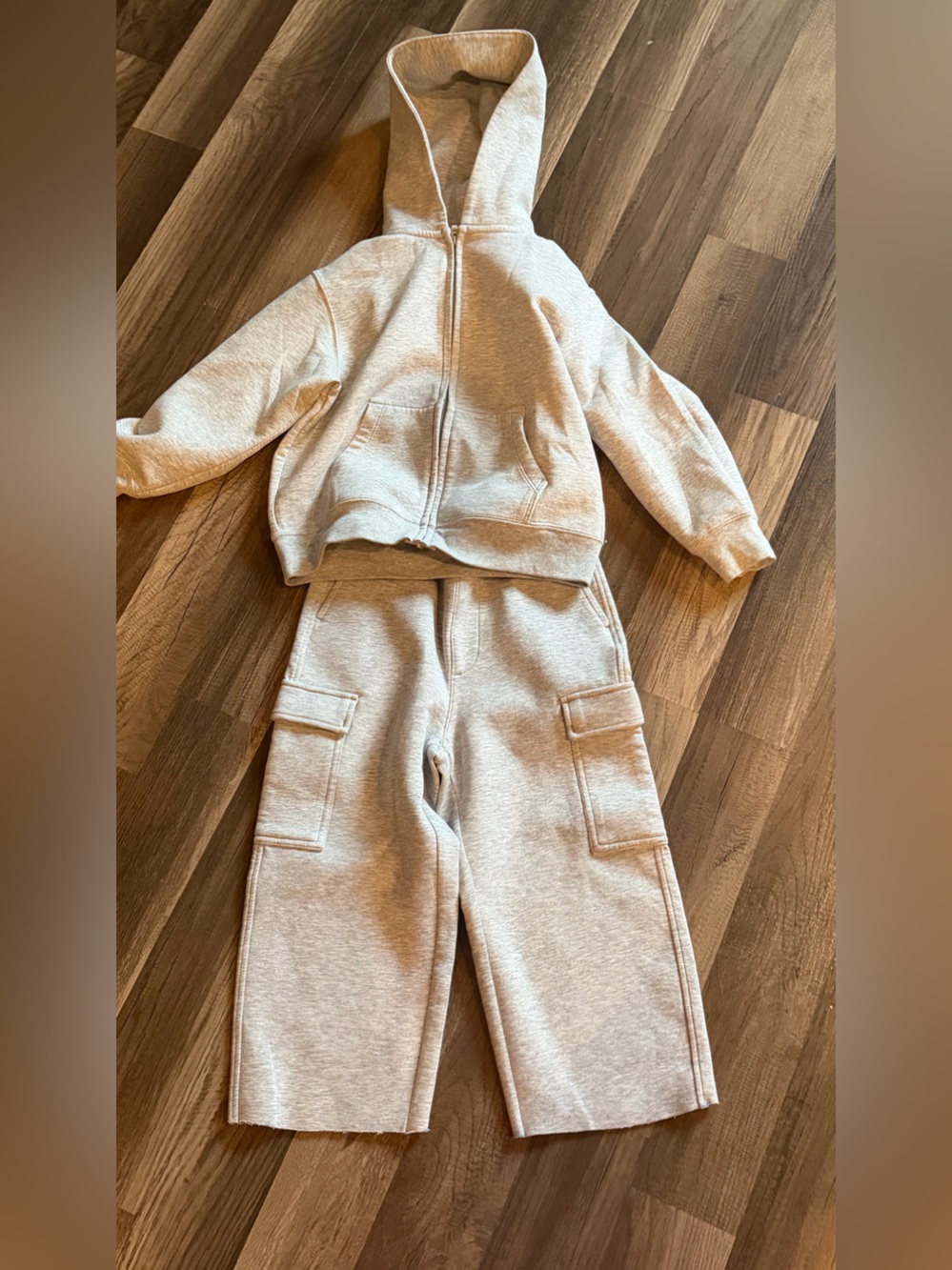 Kids size 5/6 Uniqlo set